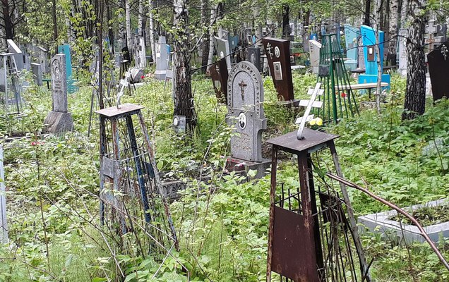 В Перми поврежденные вандалами надгробия отремонтируют к концу недели
