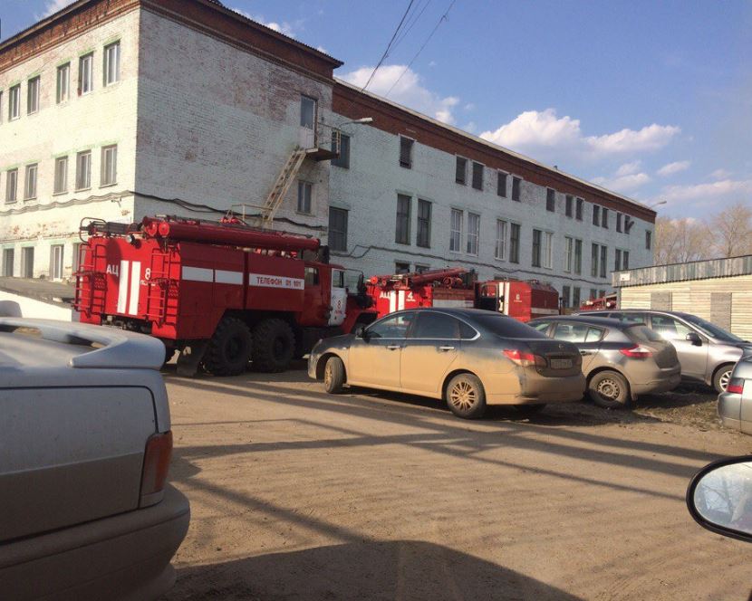 В Пермском крае загорелось здание фабрики игрушек