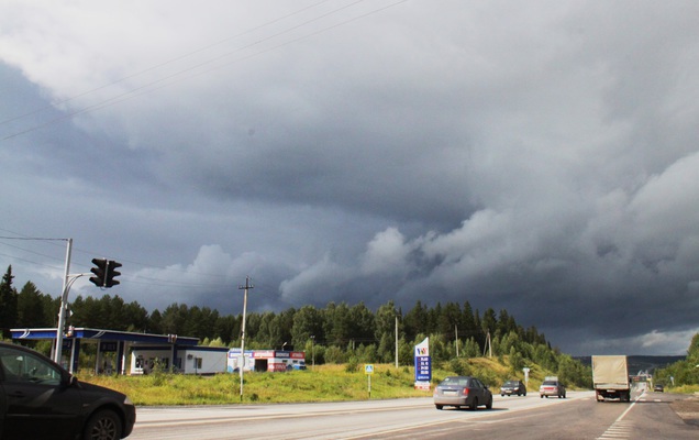 ​Грозы, туман, ветер: МЧС объявило штормовое предупреждение в Прикамье