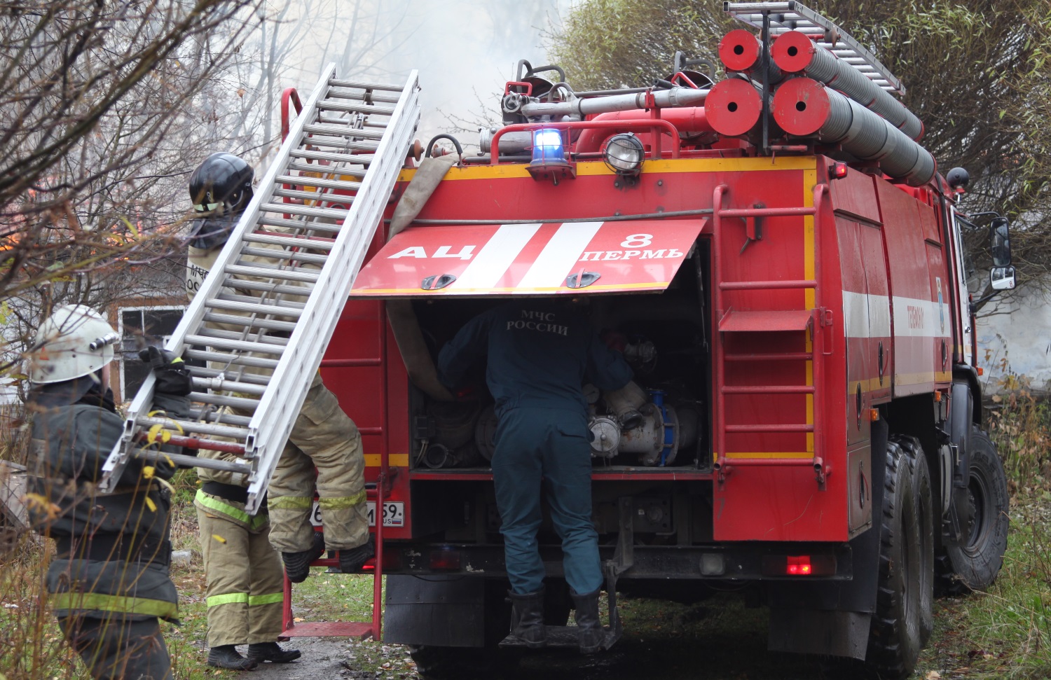 Следователи проводят проверку по факту гибели пермяка в салоне собственного автомобиля