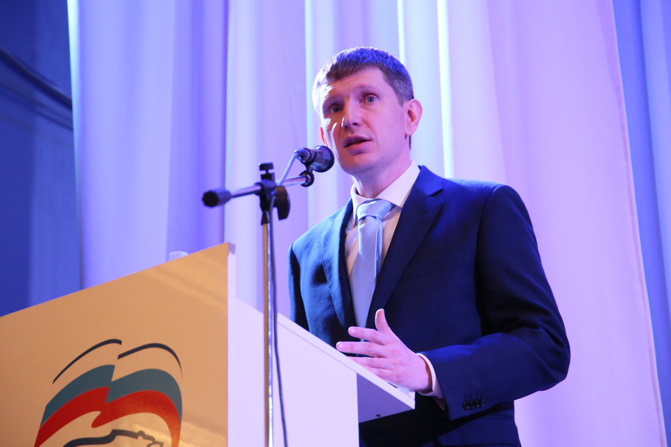 Опрос: большая часть жителей Пермского края положительно оценивают работу Максима Решетникова