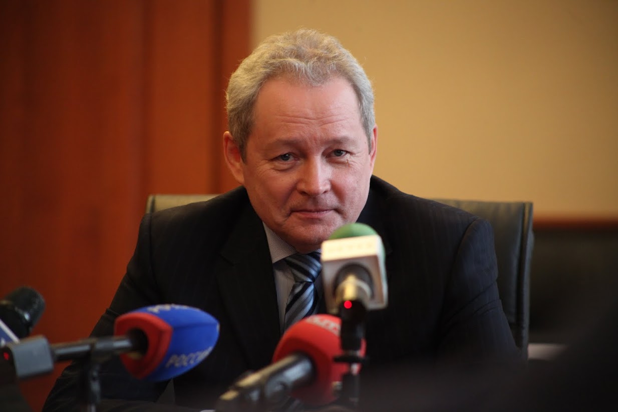 Виктор Басаргин дал старт строительству крытого футбольного манежа в Перми