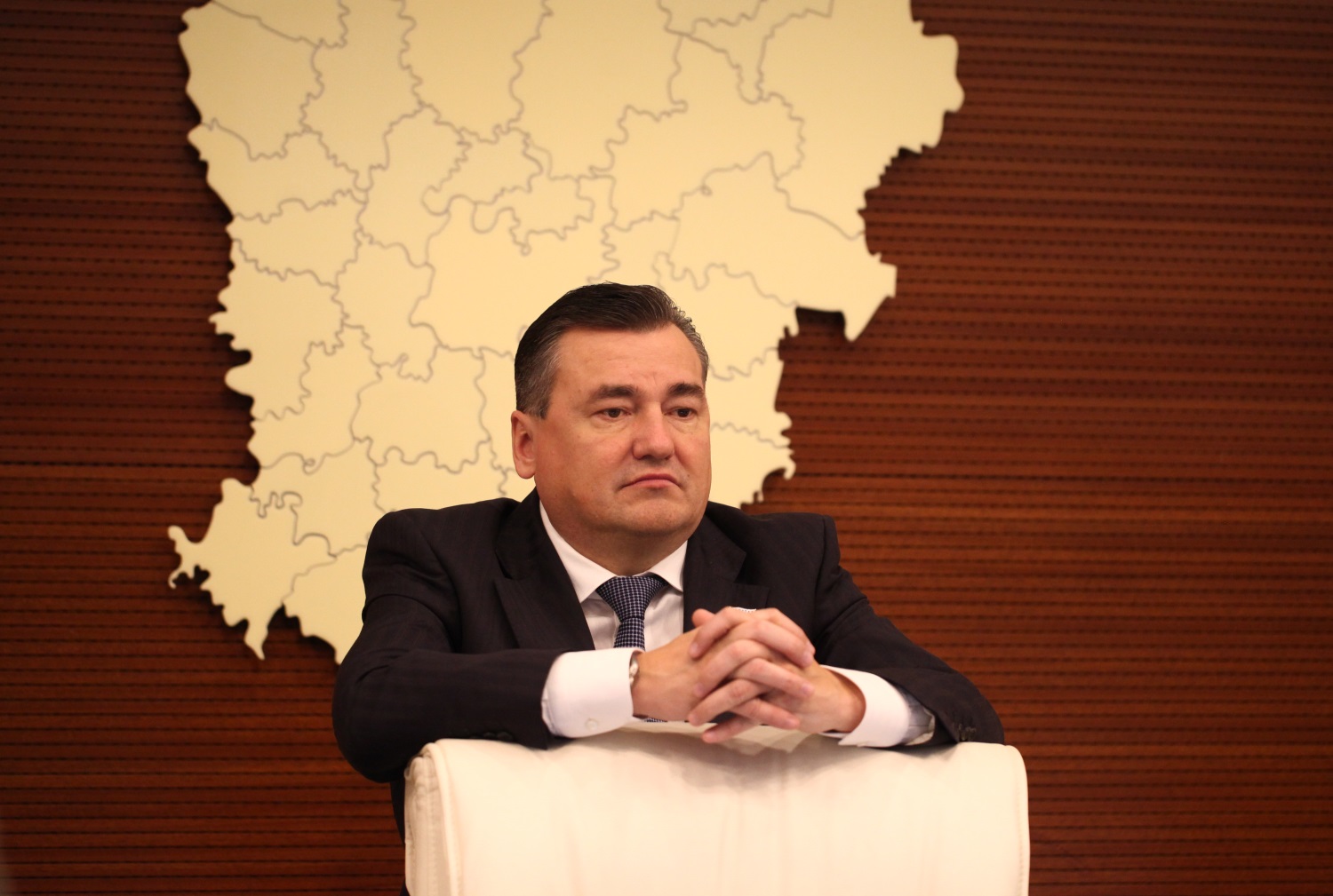 «Трубки не берут». Заседание Заксобрания, на котором должен быть принят бюджет, началось с задержкой в сорок минут