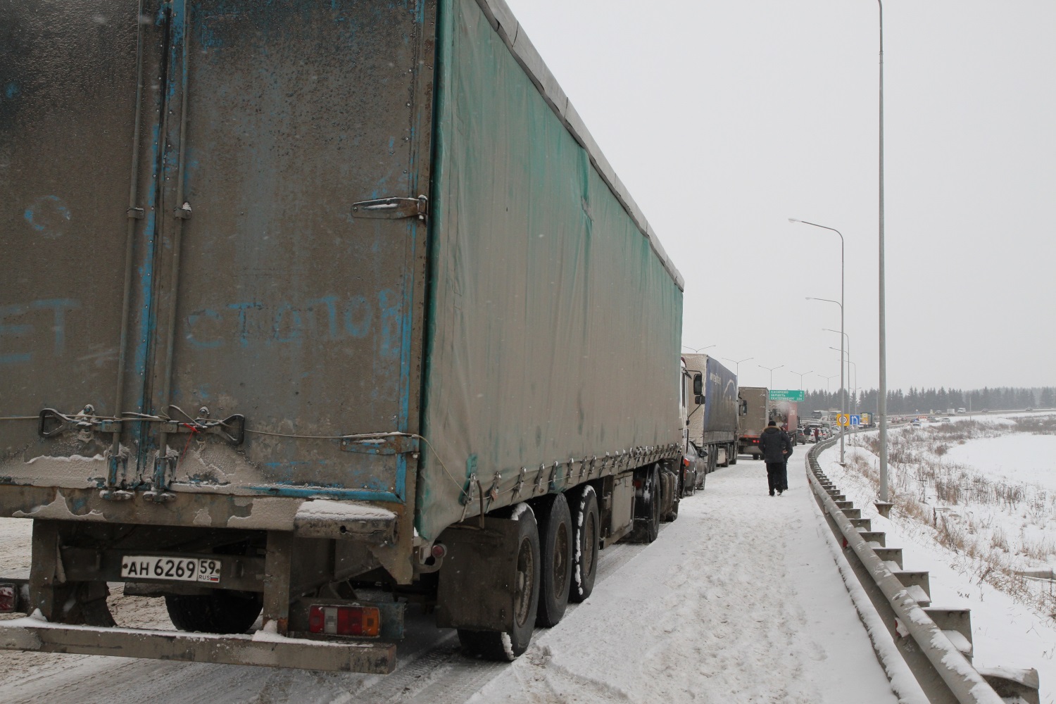 Пермские дальнобойщики в знак протеста будут «тормозить» Западный обход