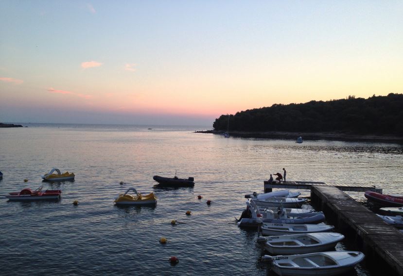 Кемпинг у реки