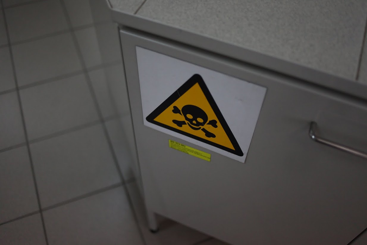 В Перми произошла утечка азотной кислоты