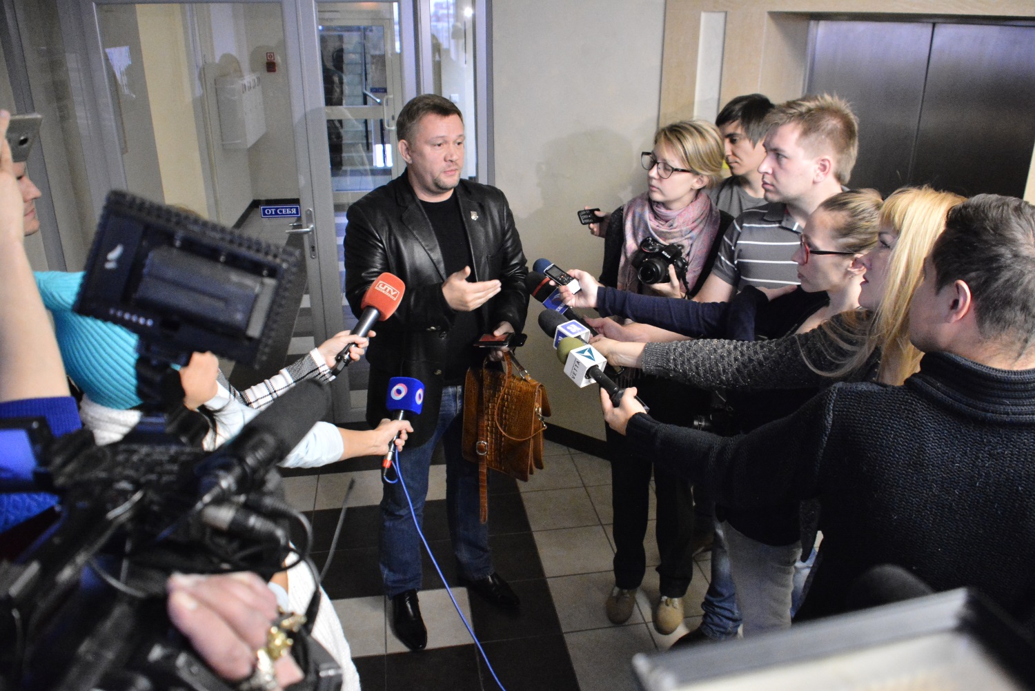 Студентка пытается оспорить наказание за связь с 13-летним подростком