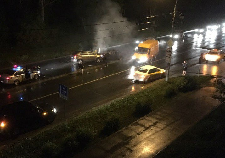 В Перми в массовом ДТП пострадали два человека