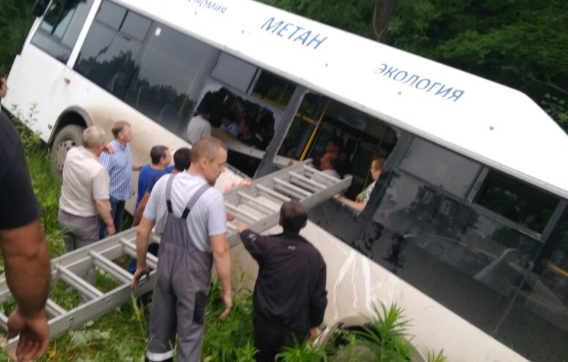 ​В Перми СКР проводит проверку по ДТП с опрокидыванием автобуса в кювет