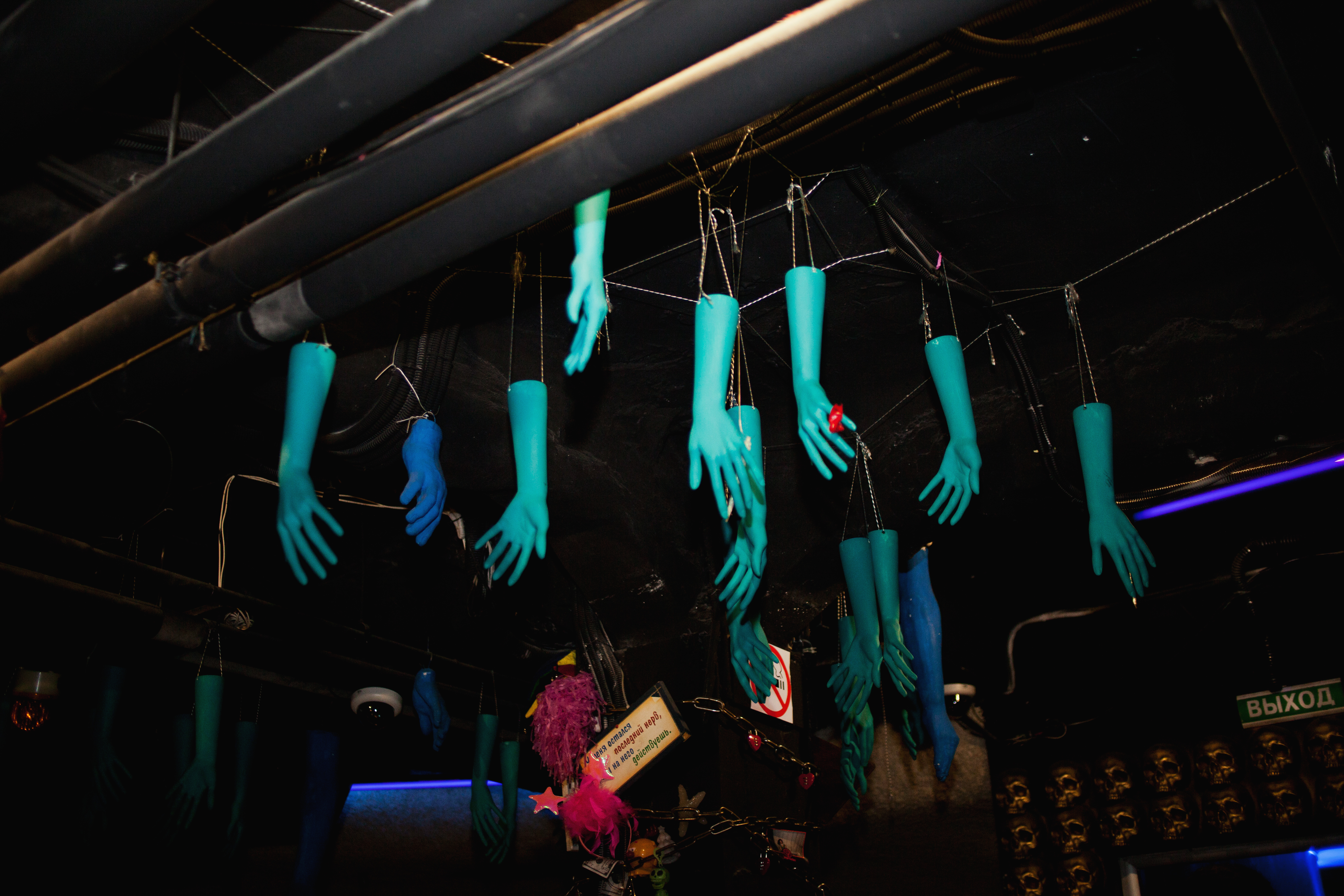 На оба ваши. «Немытые руки» как зеркало общественного лицемерия. Обозреватель Business Class поводит итоги недели