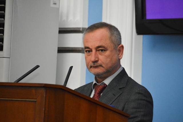 Взвесили контракты