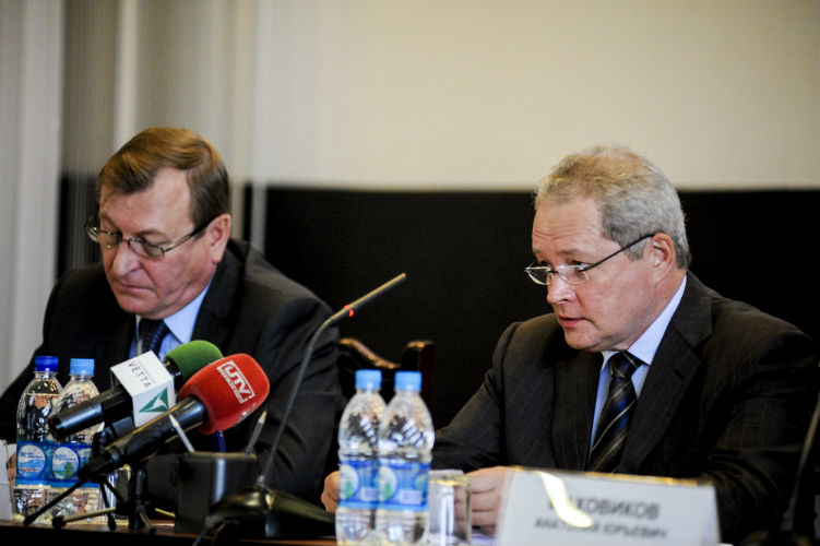 «Темой номер 1 для вас как для руководителей территорий должна быть безопасность жилого фонда», - Виктор Басаргин