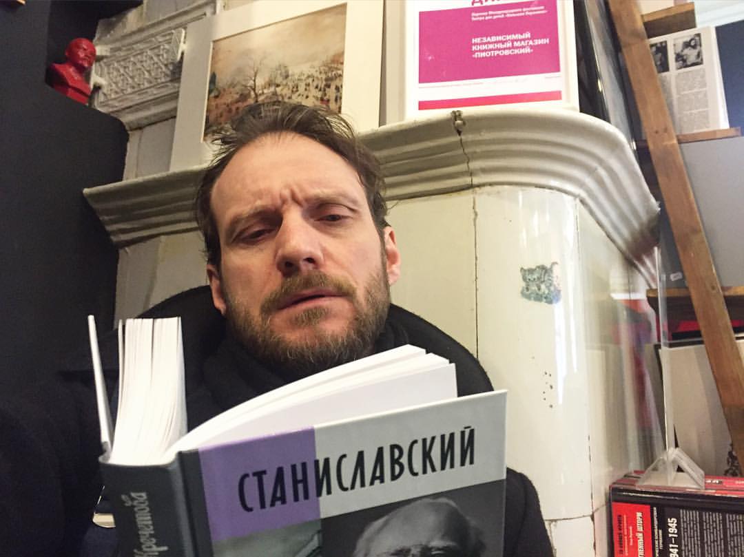 В морской узел