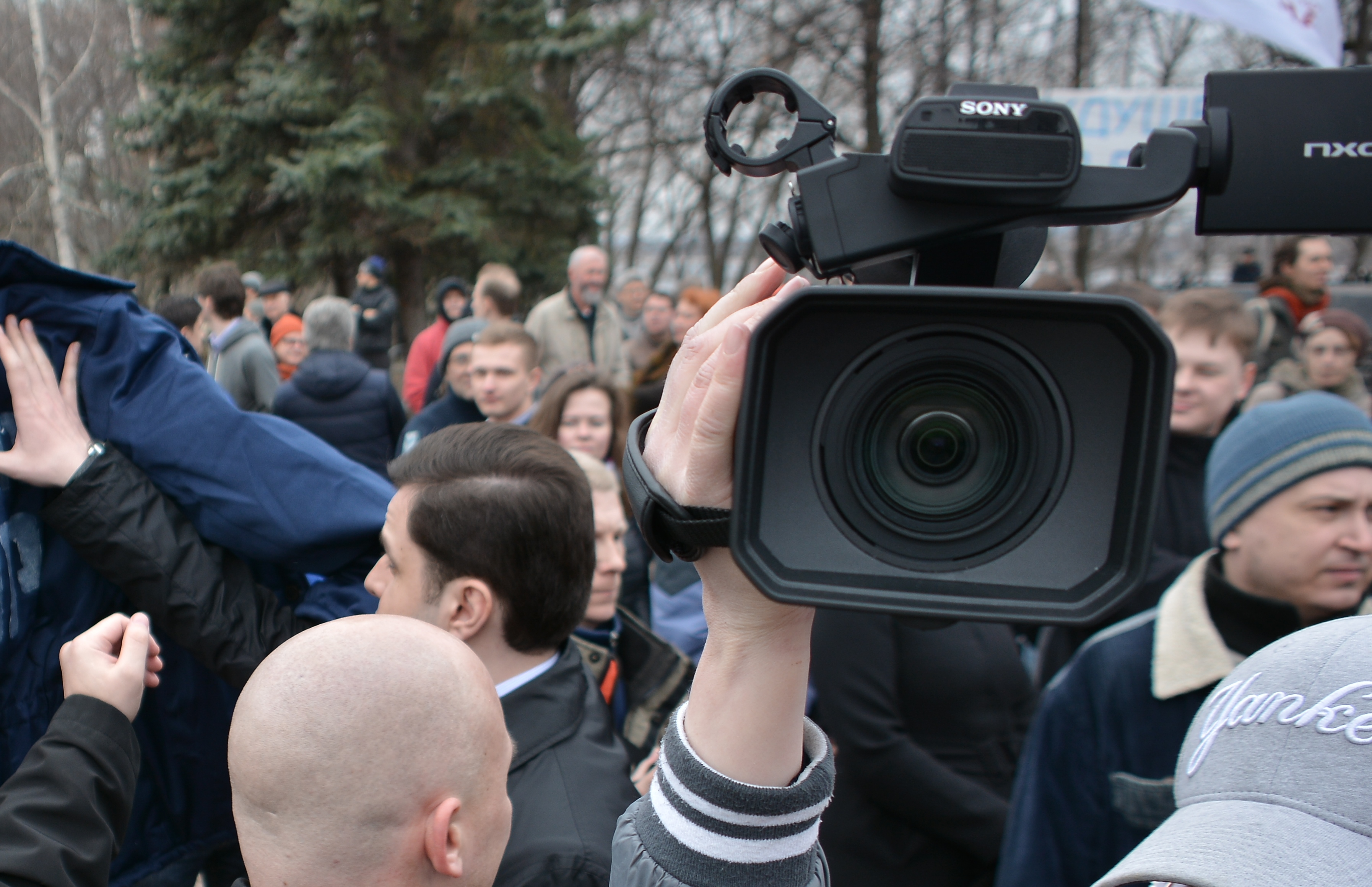 ​Пермяки провели акцию в поддержку протестующих в Хабаровске