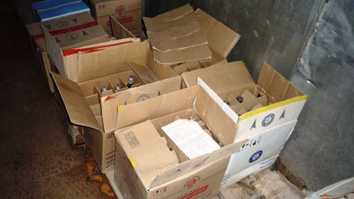 За сутки сотрудники полиции обнаружили в Прикамье более 300 литров нелицензионного алкоголя