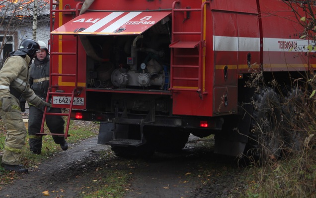 ​В Пермском крае сгорел частный дом престарелых: два человека погибли