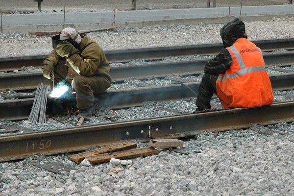 С сегодняшнего дня закрыто движение на перекрестке Горького-Екатерининская
