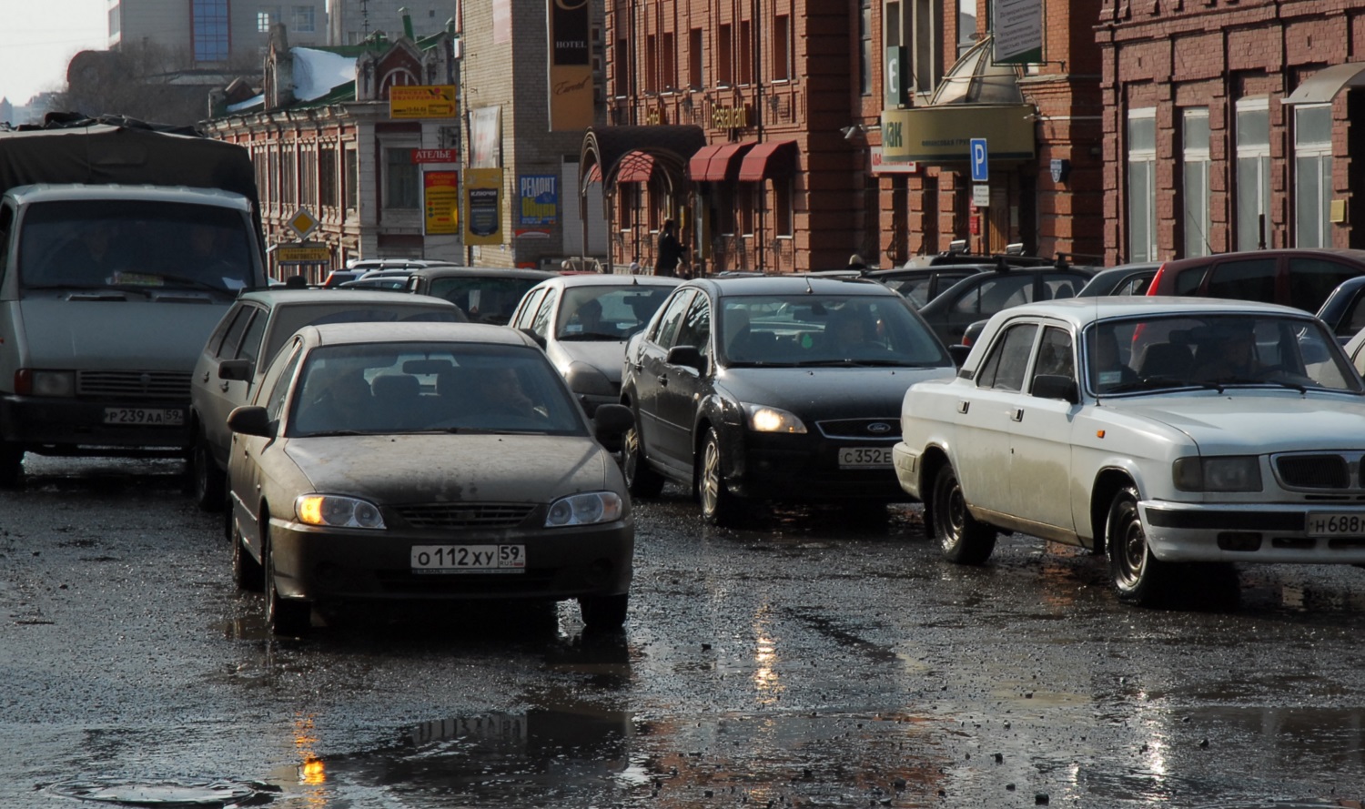 В железной коробке