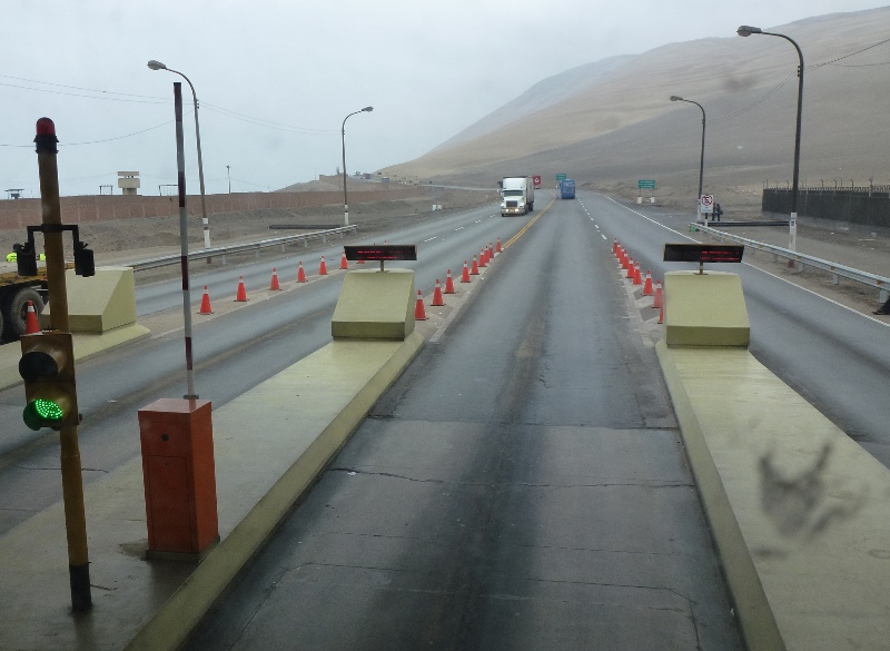 Для платной дороги пробок мало