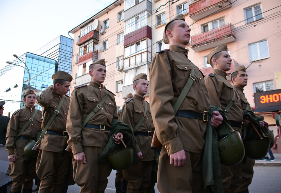 И хлеб, и плед