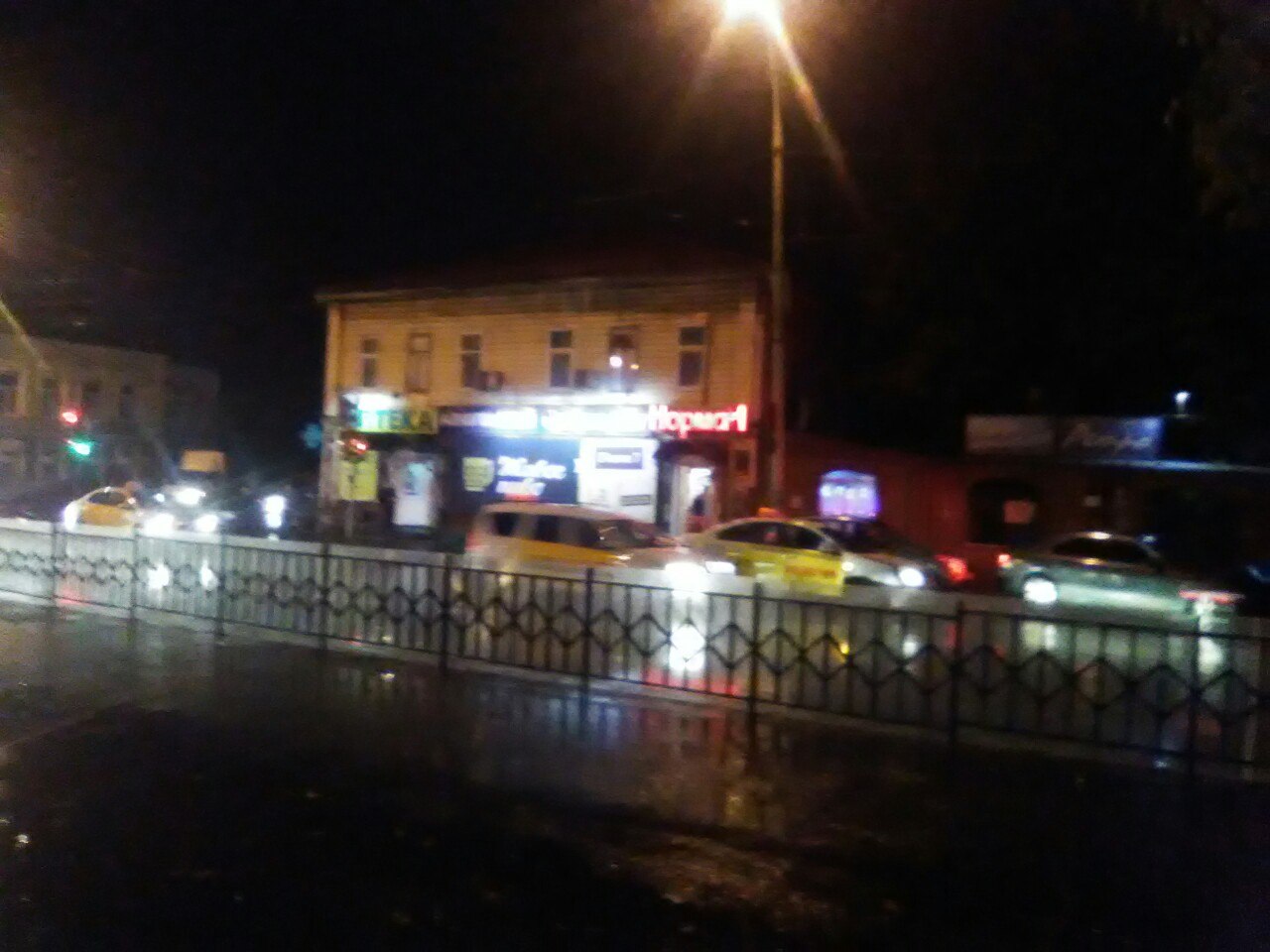 В Перми таксист спровоцировал ДТП с тремя автомобилями