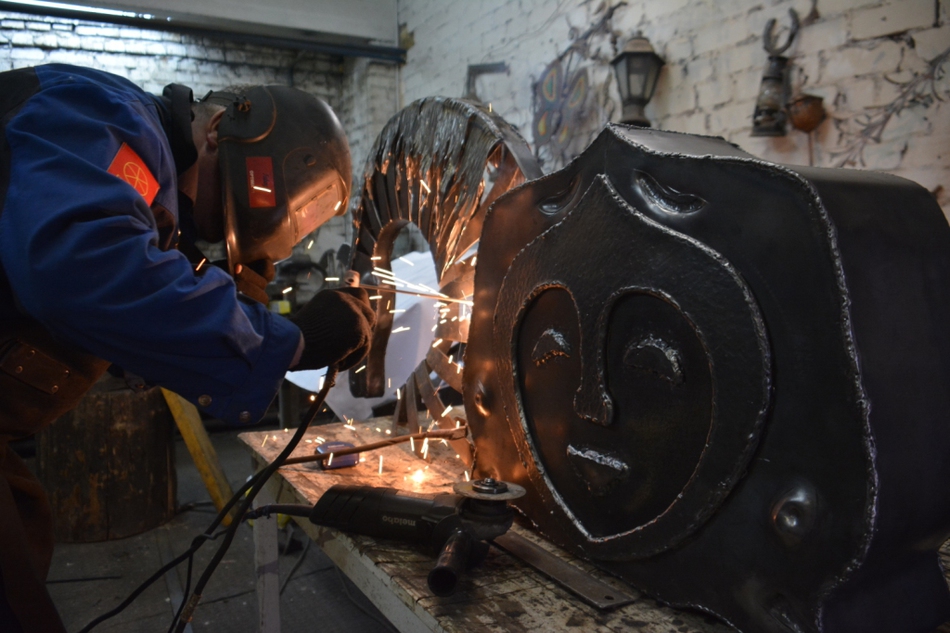 «Нацелился на Крым». Как кузнецы помогают продвигать пермские бренды