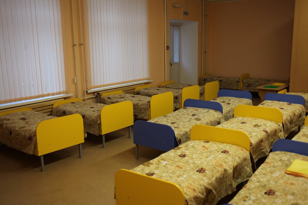 Из-за сильного урагана в Перми остановлена работа детского сада