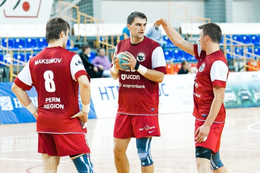 ​«Пермские медведи» обыграли «Динамо-Виктор» и закончили год на втором месте