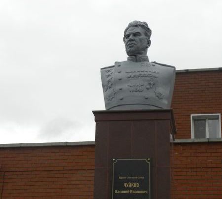 В Перми на территории пожарной части открыли памятник маршалу Василию Чуйкову