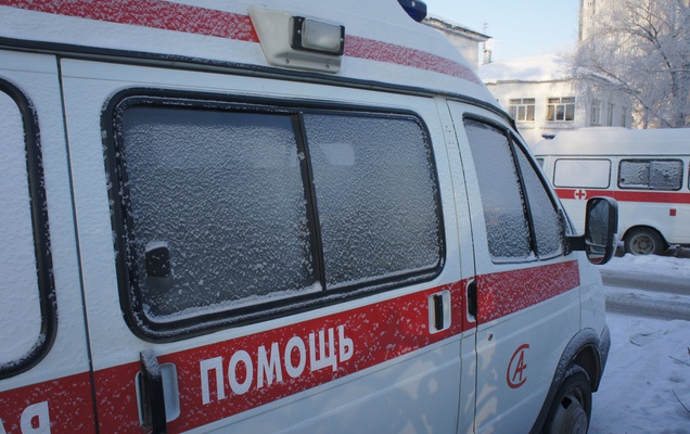 При столкновении пяти автомобилей на трассе Пермь-Екатеринбург погиб человек
