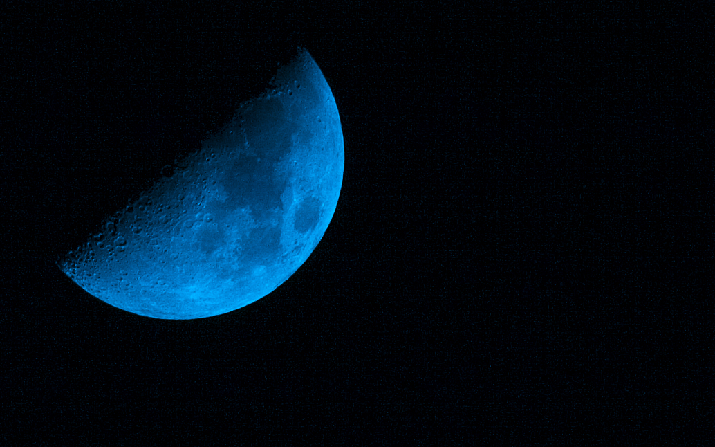 Жители Прикамья увидят в июле второе полнолуние – «голубую луну»