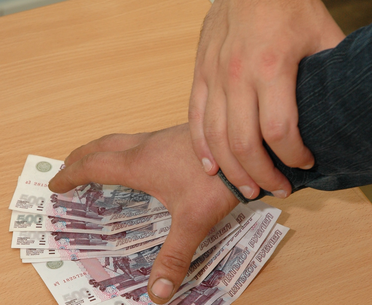 ООО «Евродорстрой» оштрафовано на 10 млн рублей за взятку руководителей