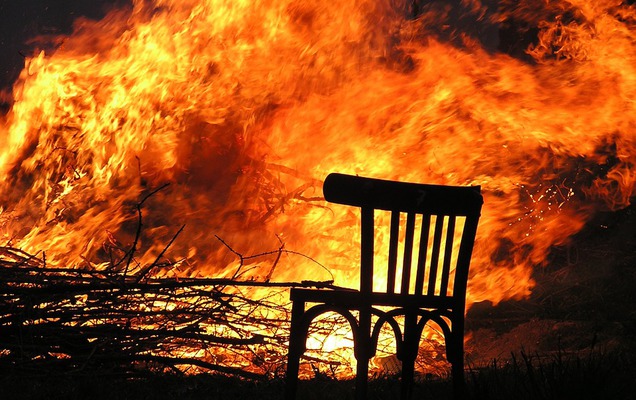 При пожаре деревянного дома в Прикамье погибли два ребенка