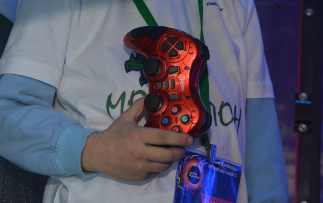 В Пермском крае спасатели вытащили годовалого ребенка, застрявшего в приставке