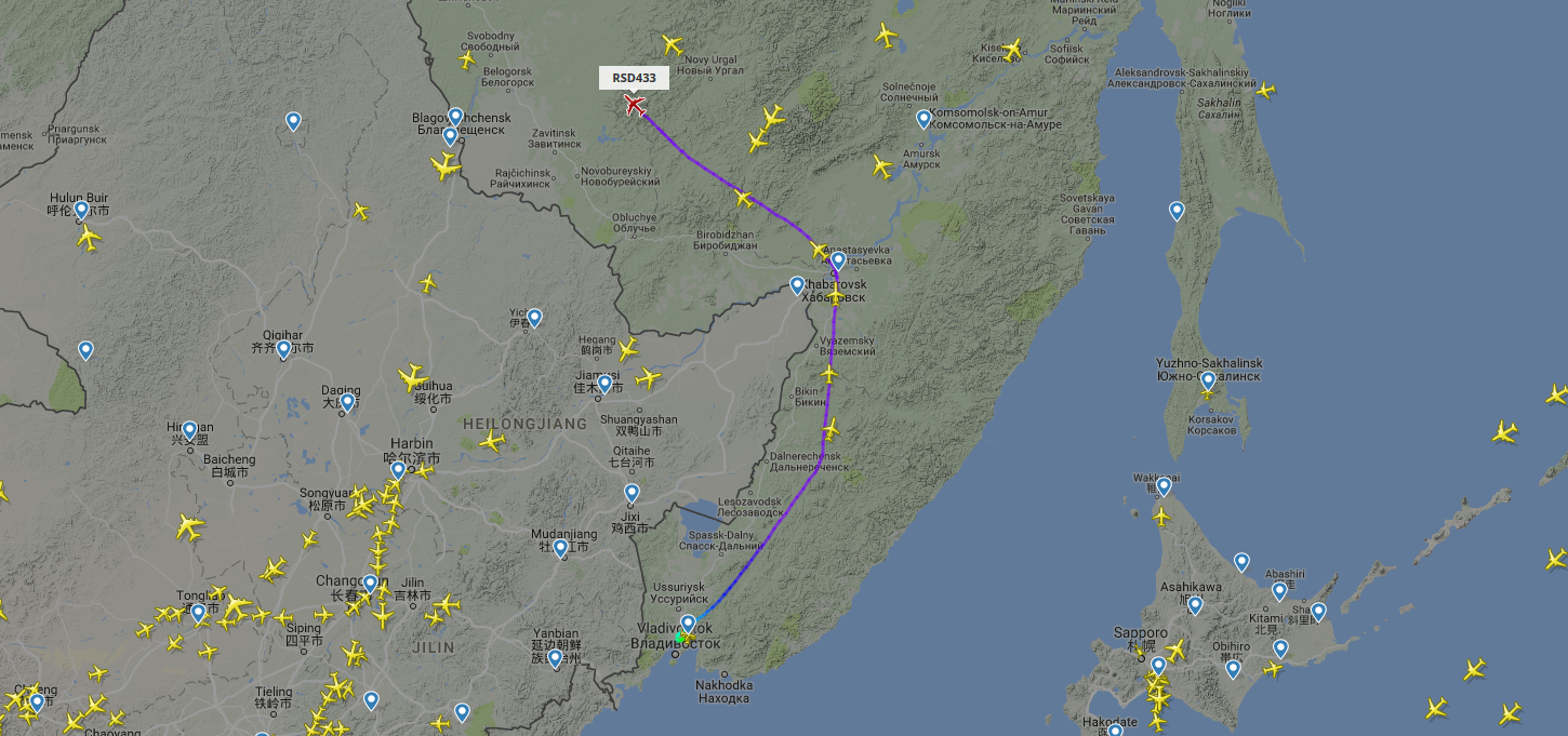 Самолеты сопровождения Путина вылетели из Владивостока