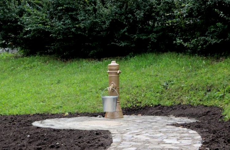 В Перми восстановлена водозаборная колонка 19 века