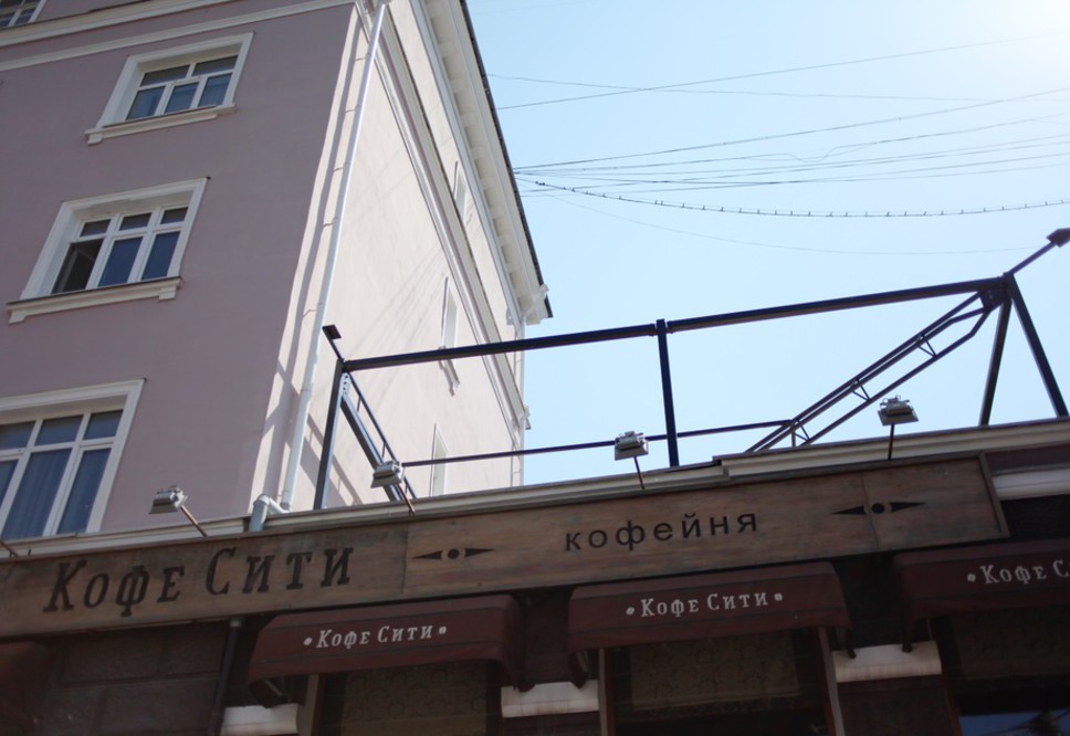 Дело по надстрою «Кофе-Сити» на Ленина, 98  приостановлено до получения результатов экспертизы
