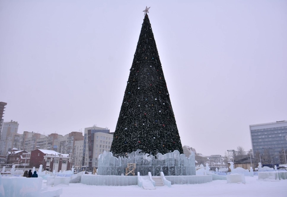 В новогоднюю ночь ледовый городок «Эко-Сад» будет работать до 4 часов утра