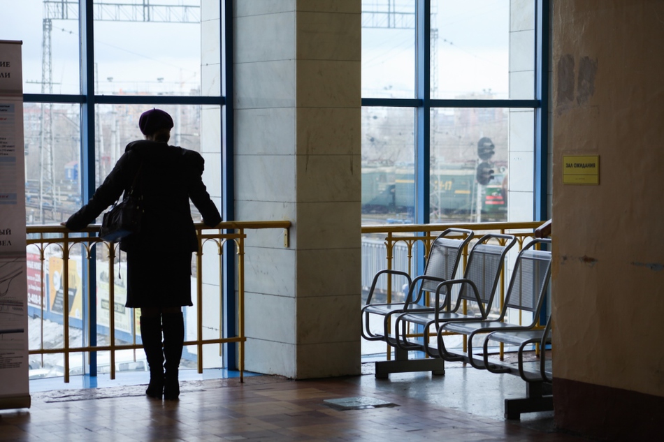 Пока не сбежала последняя электричка