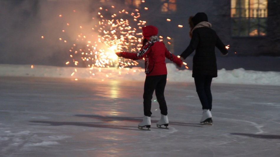 На территории Пермского университета открылся ледовый каток