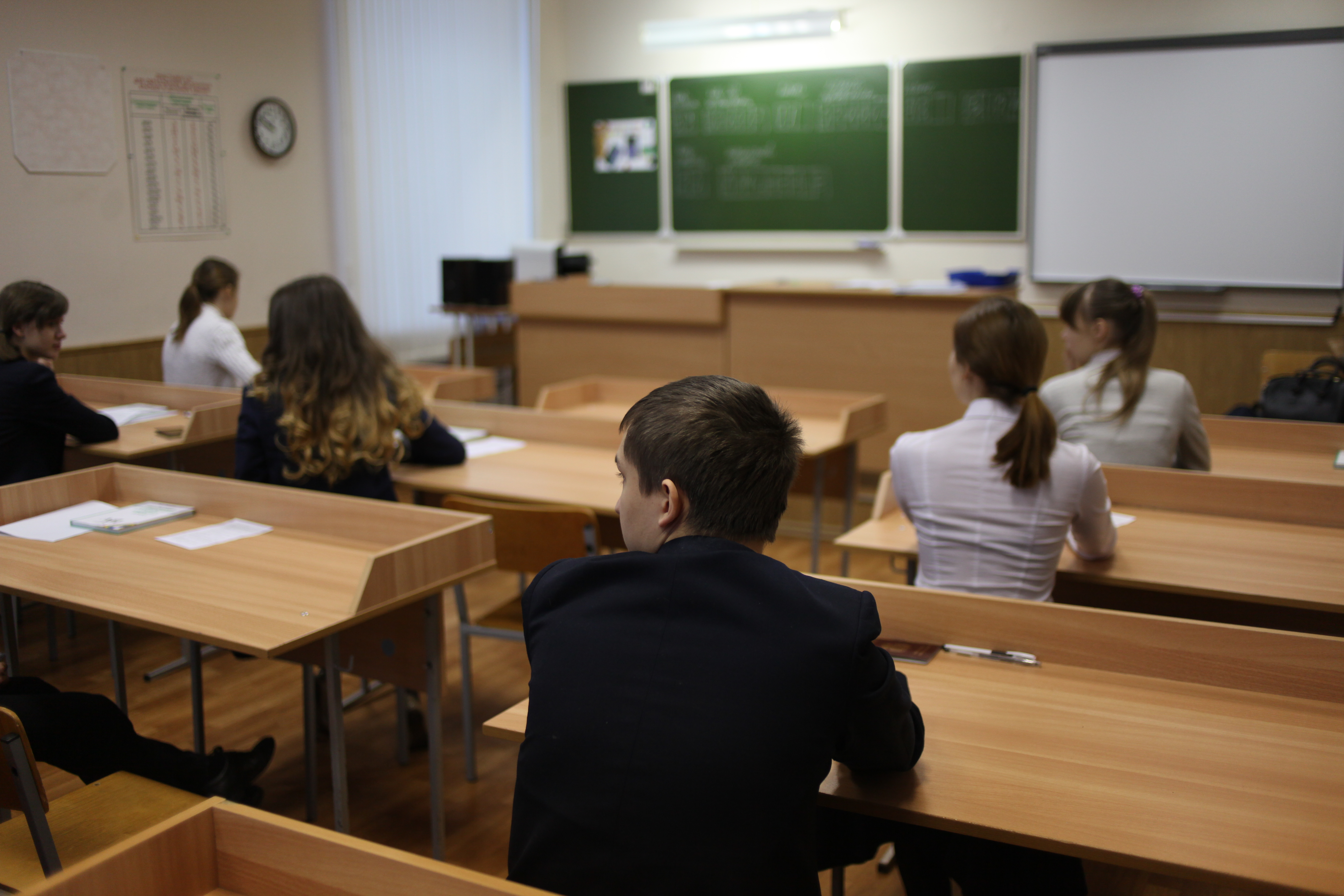 Сегодня выпускники Прикамья пишут первый обязательный экзамен