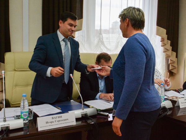 Елена Шалыгина получила мандат депутат Заксобрания