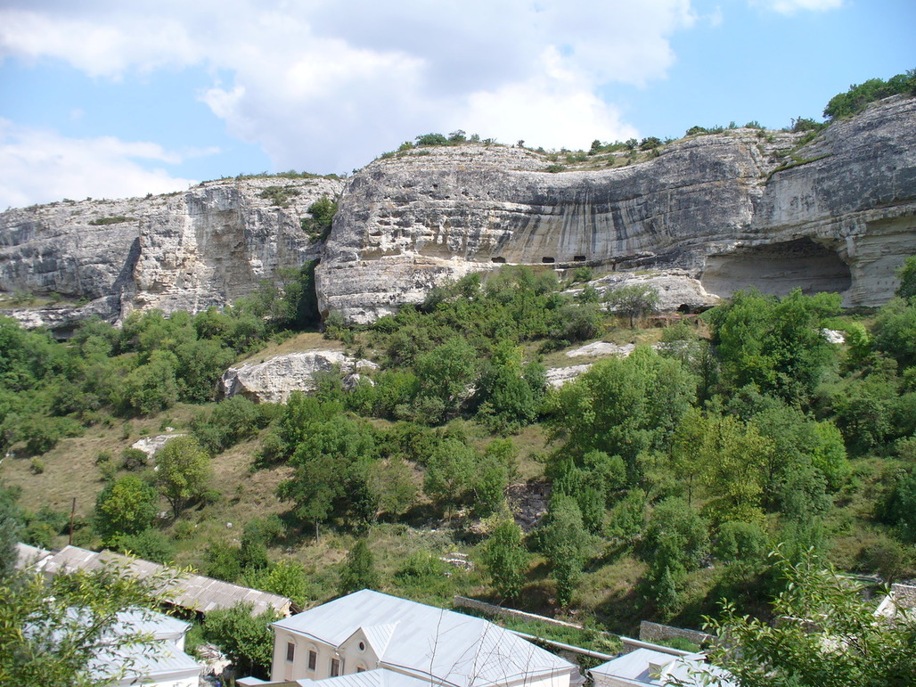 С 1 июня пермяки смогут улететь в Крым за 3500 рублей