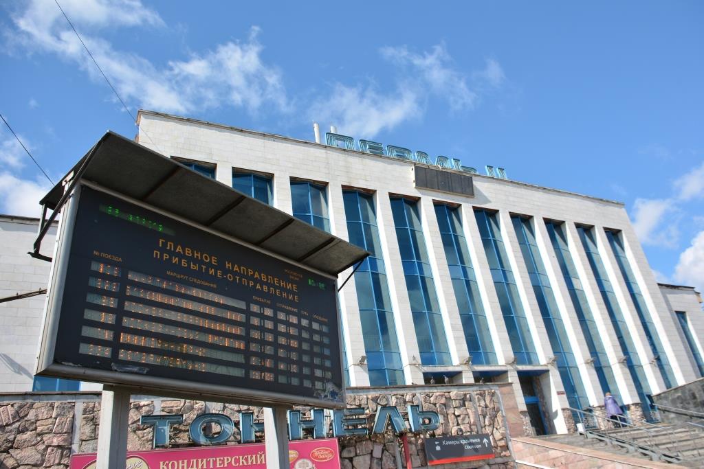 Рельсы-рельсы, шпалы-шпалы