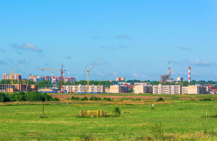 Окно в договор. Городские власти предъявили претензию на 17 млн рублей застройщику «спортивного микрорайона «Ива»