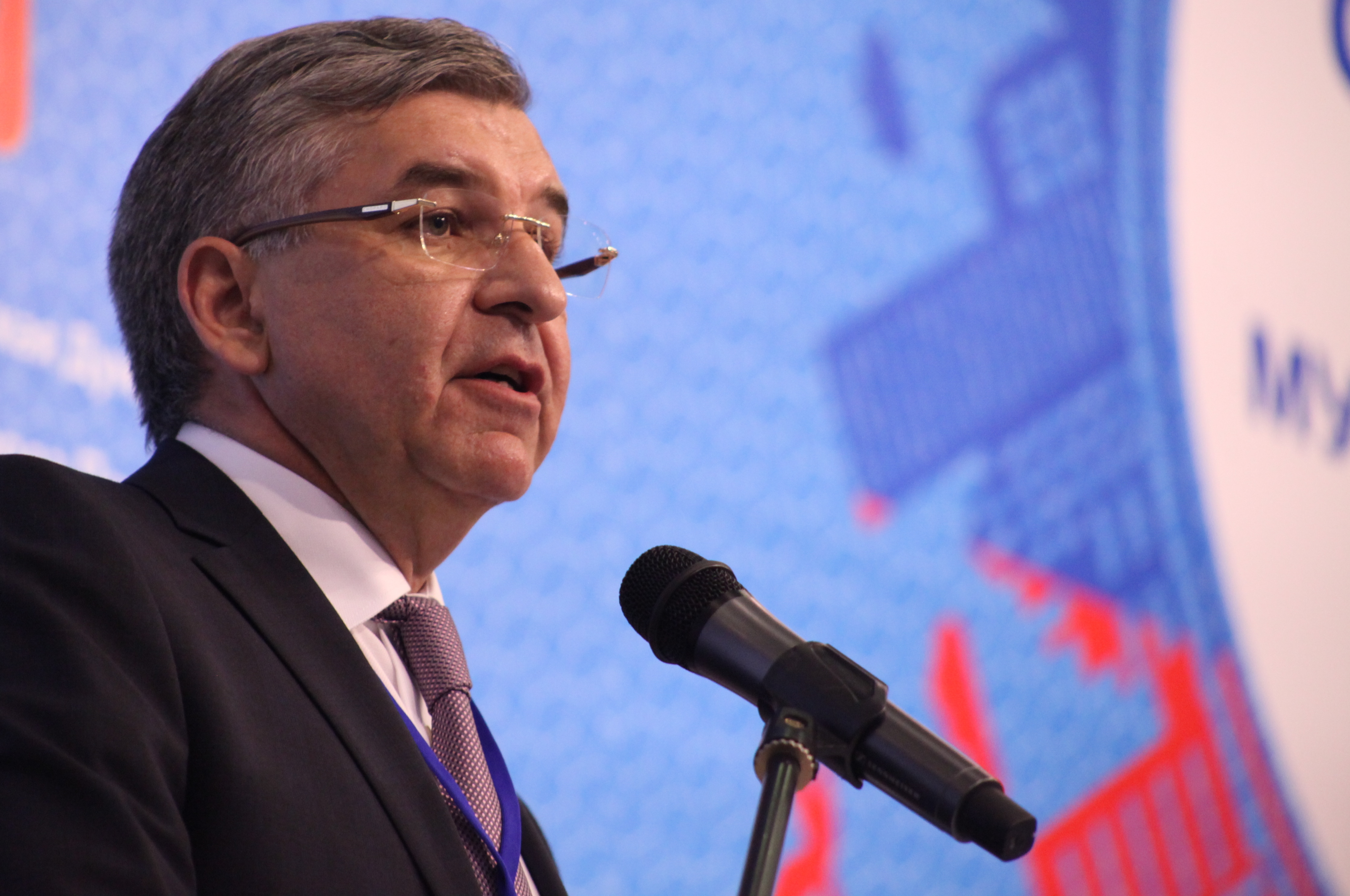 Глава Перми Игорь Сапко на заседании ОГМВ поделился опытом по предотвращению социальных конфликтов в этноконфессиональной сфере