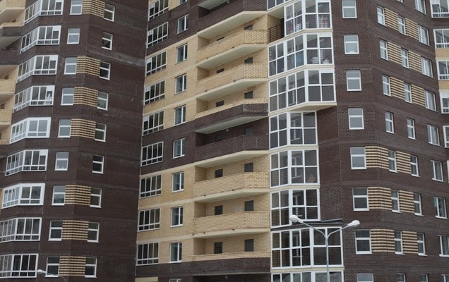 В Кунгуре спасли женщину, застрявшую на балконе по неосторожности малолетнего сына