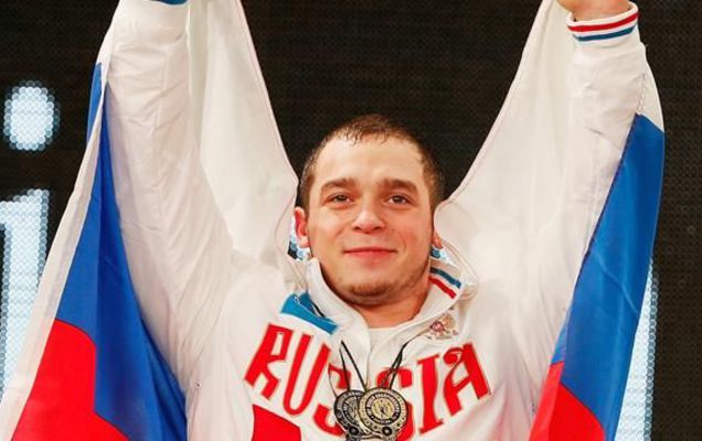 Виктор Басаргин встретился с чемпионом-тяжелоатлетом Артемом Окуловым