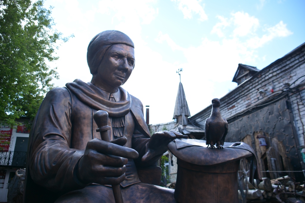 Автор скульптуры иллюзиониста в Перми: «Это подарок Владимиру Данилину»