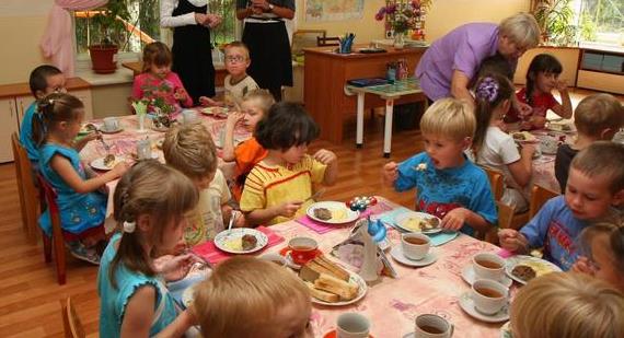 В Пермском крае в детсадах нашли нарушения при организации питания детей